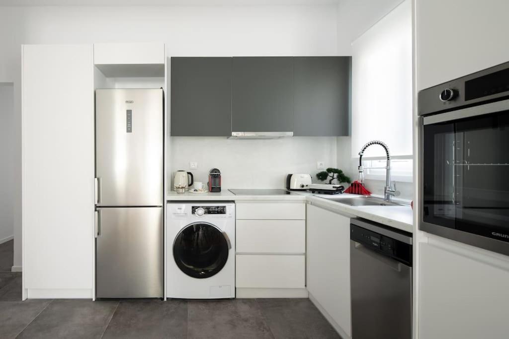 Blue Delta Apartment Palaio Faliro 雅典 外观 照片