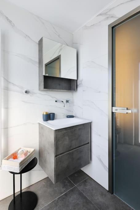 Blue Delta Apartment Palaio Faliro 雅典 外观 照片